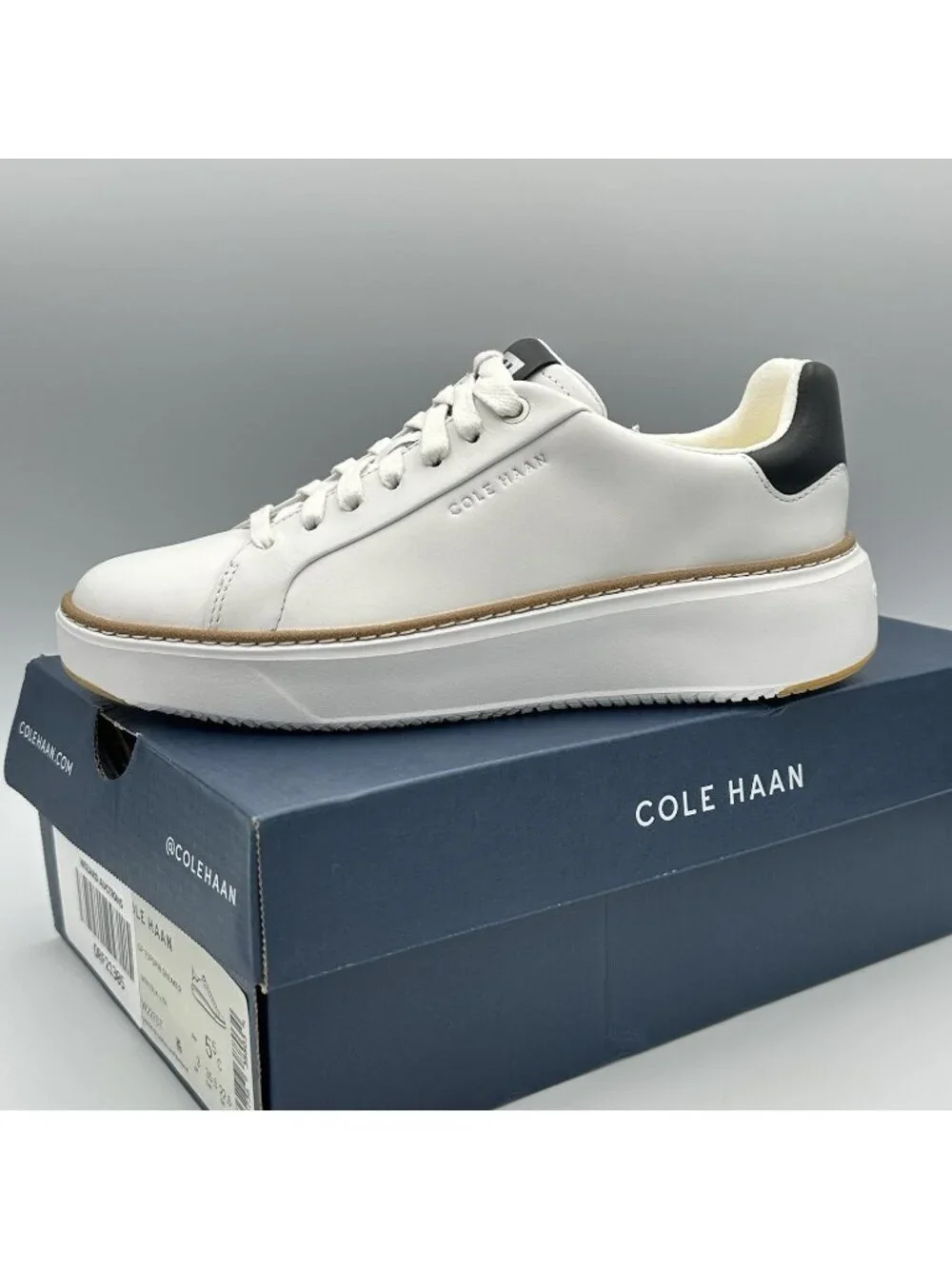 Cole Haan GrandPro Topspin Sneaker Women’s Size 5.5 White Leather Shoes W22707 - Picture 1 of 11